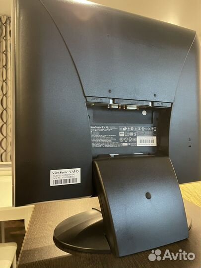 Монитор 19 дюймов Viewsonic VA915