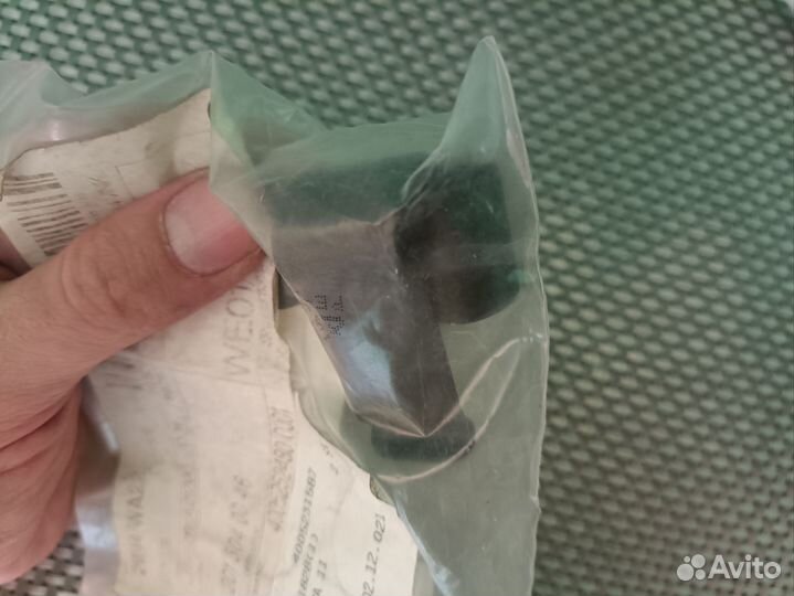 Кронштейны крепления радиатора Mercedes w201 w124