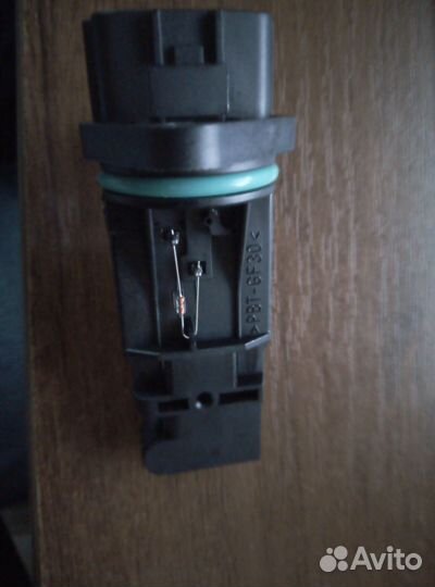 Датчик массового расхода воздуха 22680-6N200