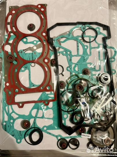 Оригинальный комплект прокладок Ski-Doo 420686236