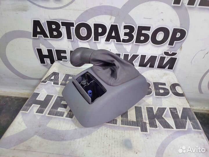 Чехол ручки МКПП Mercedes W168