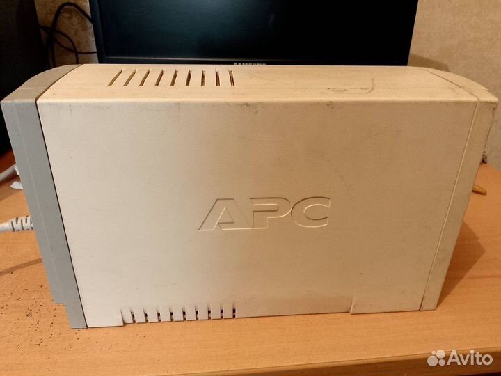 Ибп APC Back UPS CS500