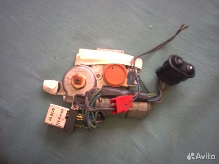 Электропривод люка