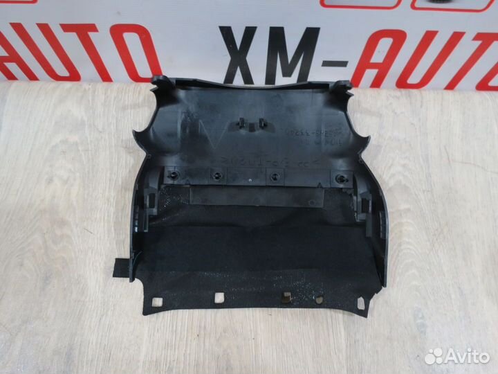 Кожух рулевой колонки Toyota Camry 50