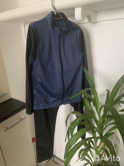 Спортивный костюм