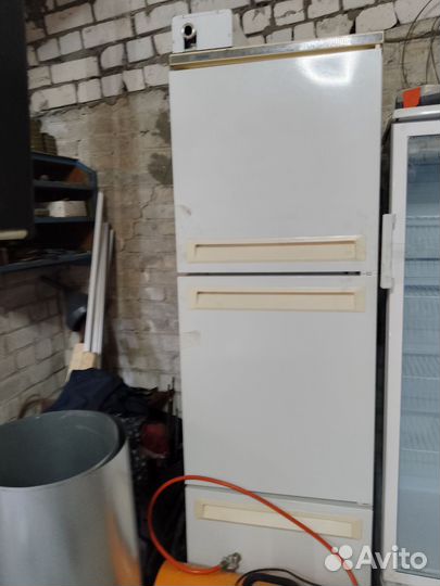 Холодильник бу
