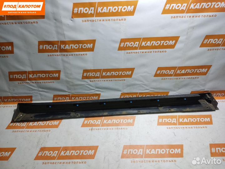 Накладка на порог левая Mitsubishi Outlander