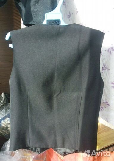 Пиджак и жилеты рр 122-128 (1-2 класс)