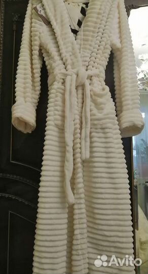 Халат махровый Женский новый с капюшоном