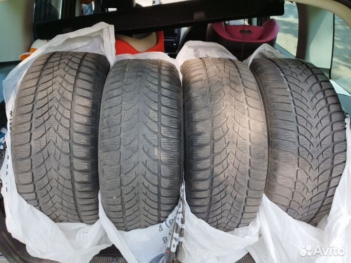 Dunlop SP Winter Sport 4D 225/50 R17 94H