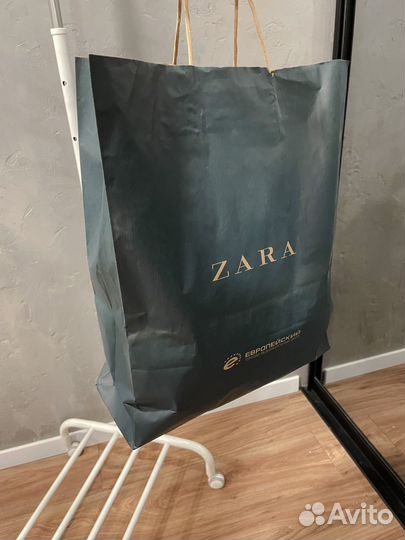 Пакет вещей и сумка