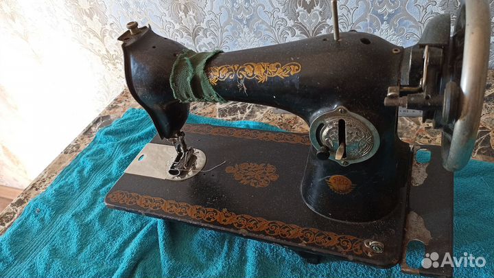 Швейная машинка СССР с крепежом