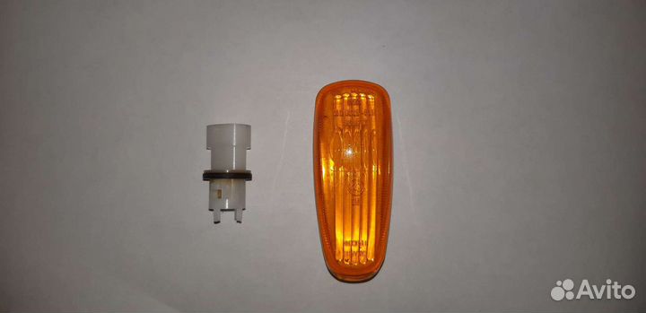 Указатель поворота priora