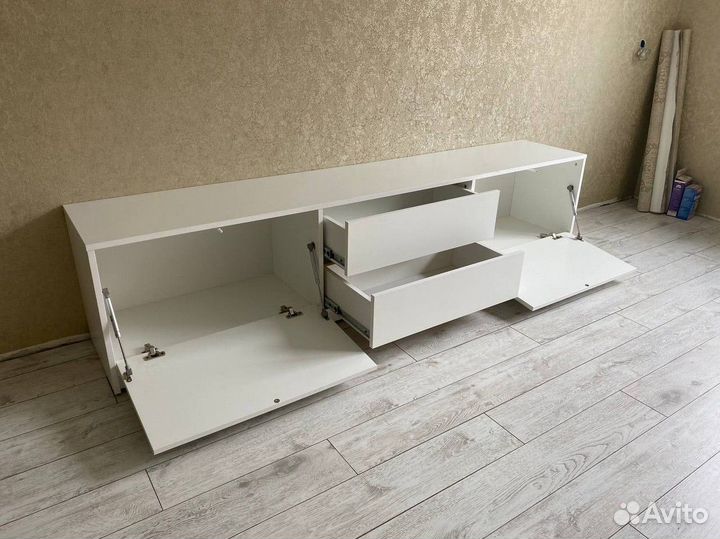 Тумба под телевизор