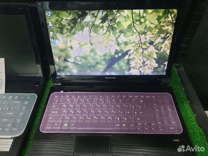 Ноутбук Lenovo i3/4gb/240Gb - 1 год Гарантии