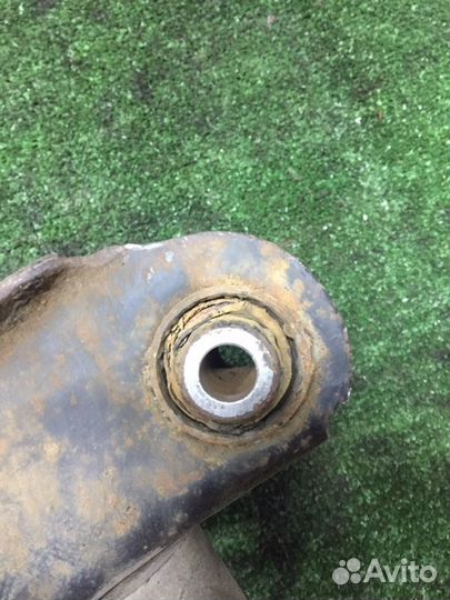 Рычаг задний задний левый Ford С-Max седан 2.0