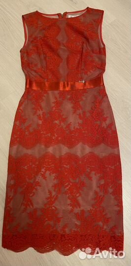 Много платьев