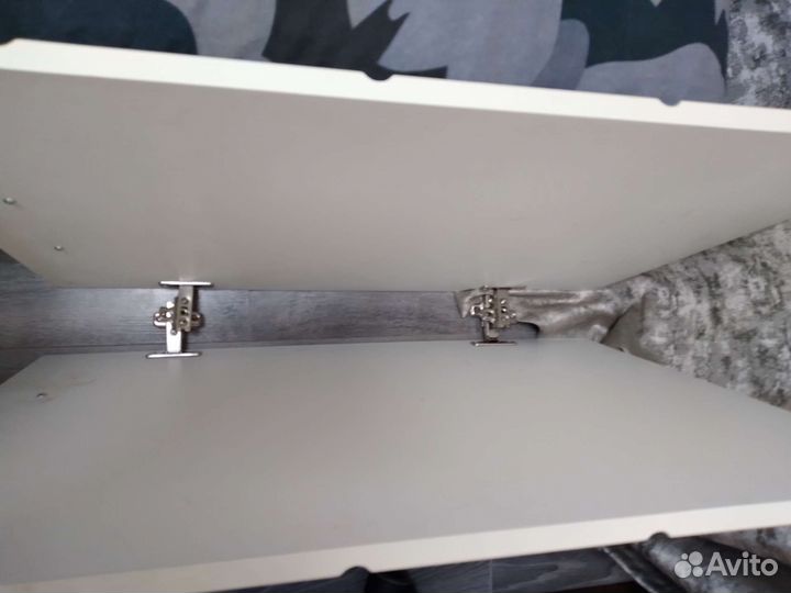 Полка(шкаф) настенная белая