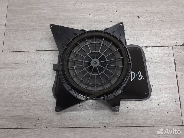 Сабвуфер Audi A8 D3