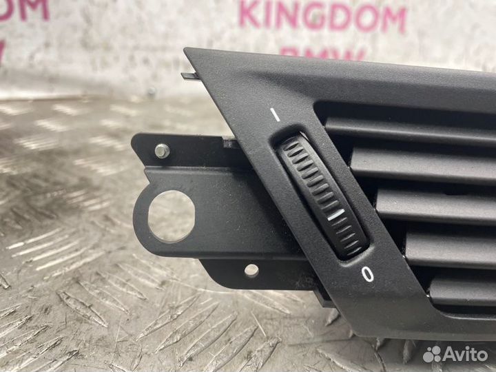 Дефлектор обдува салона Bmw X1 E84 N46B20 2011