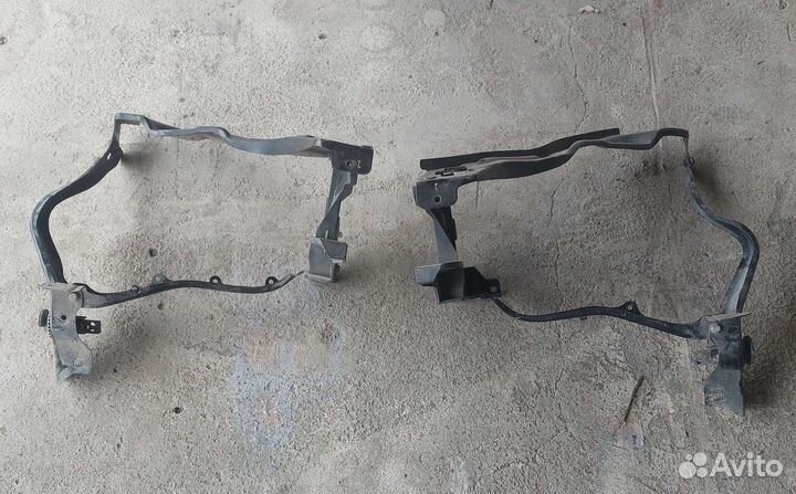 Крепления фар w212 дорестайлинг