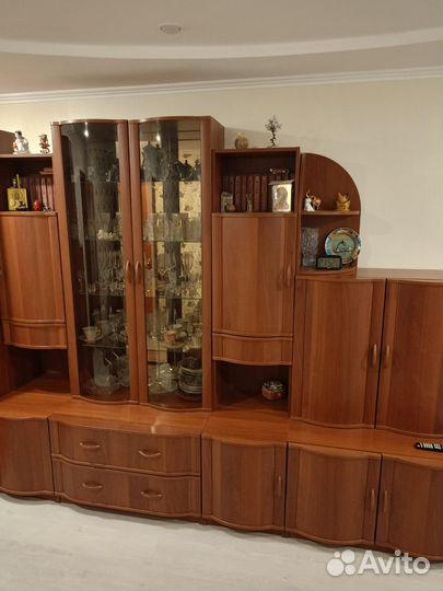 Стенка горка в гостиную угловая б/у