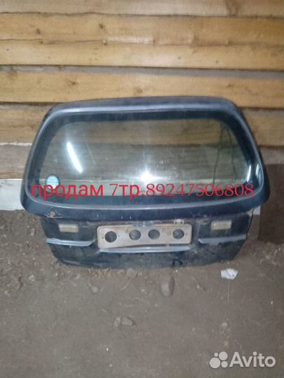 Продам дверь багажника тайота Калдина,задние фонар