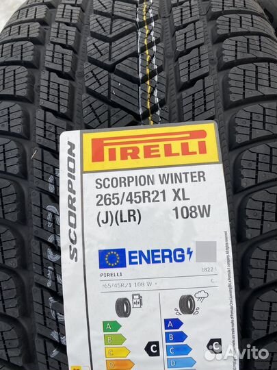 Pirelli Scorpion Winter 265/45 R21 108W