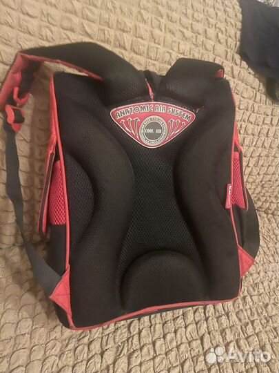 Продам рюкзак школьный