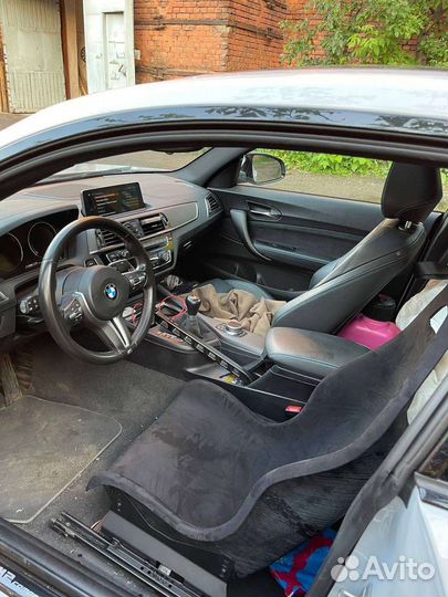 Спортивные сиденья (Копия Tillet b8)