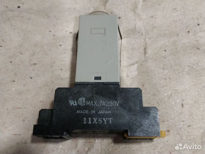 Таймер реле Omron H3Y-2 (Япония)
