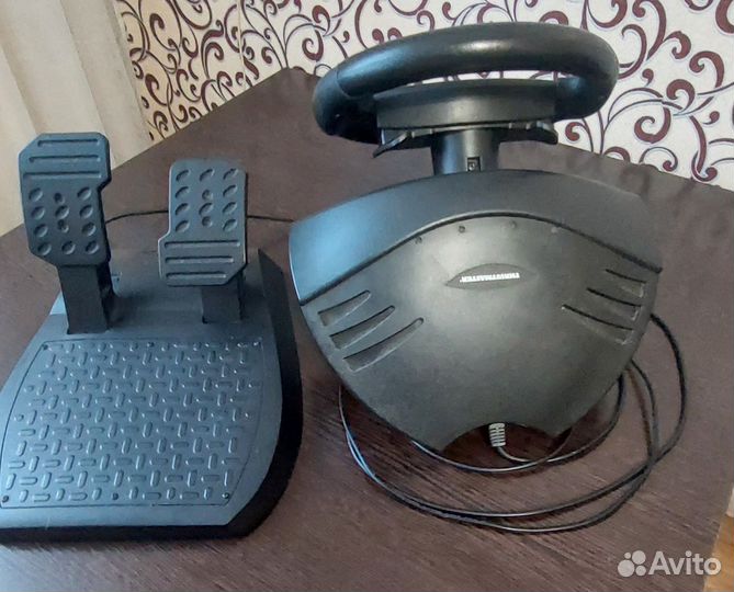Игровой руль для ps4 thrustmaster T80