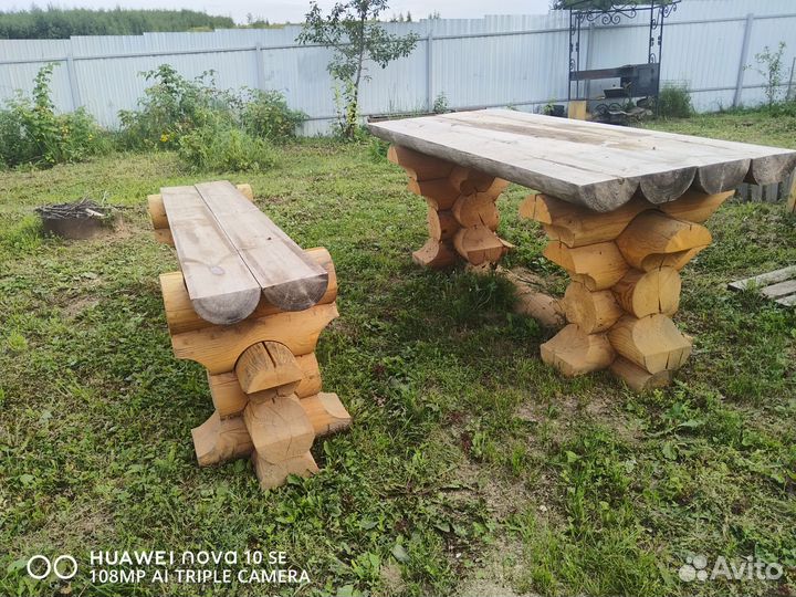 Стол из оцелендрованного бревна