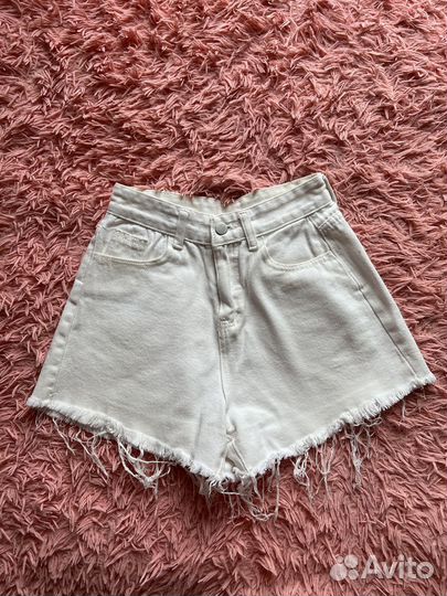 Шорты женские белые