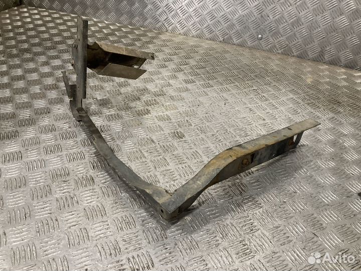 Кронштейн Volvo 21577317