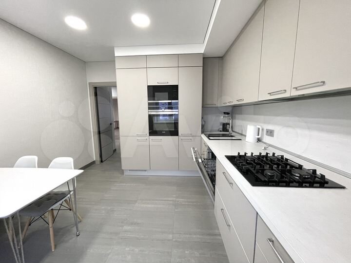 2-к. квартира, 70 м², 8/9 эт.