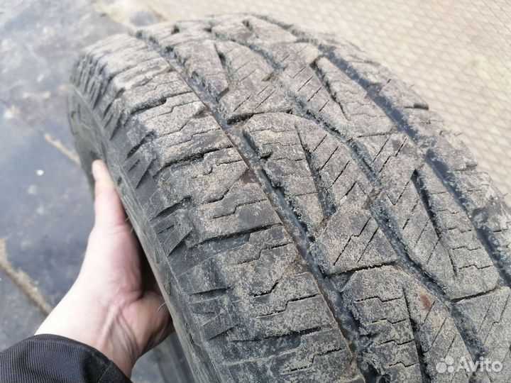 Bridgestone Dueler A/T 245/70 R16