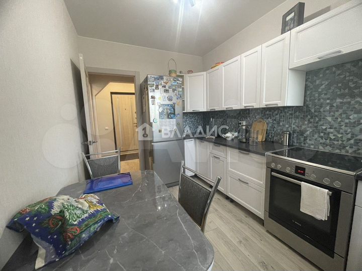 2-к. квартира, 48,4 м², 8/10 эт.