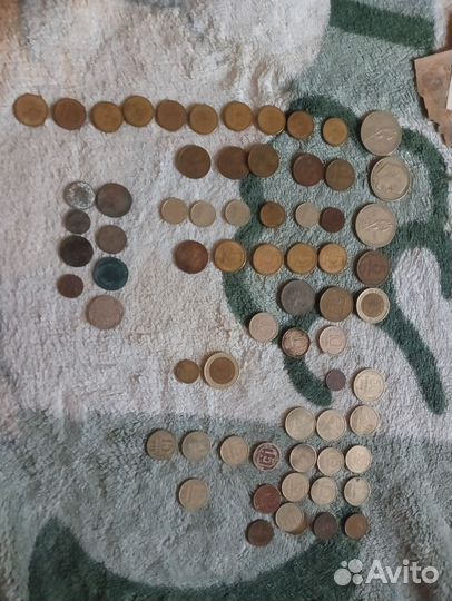 Коллекция монет и банкнот