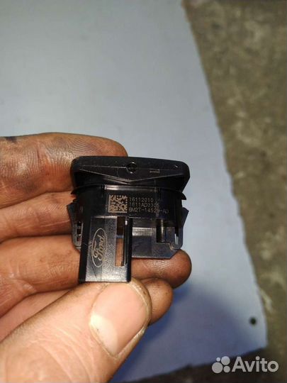 Кнопка стеклоподьемника Форд Мондео 4 Galaxy