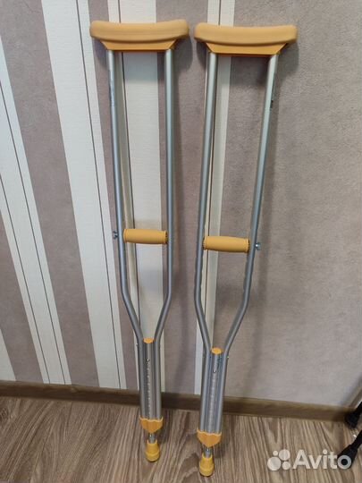 Продам костыли подмышечные