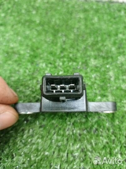 Датчик ускорения Kia Sorento SUV 2.5 D4CB 2009