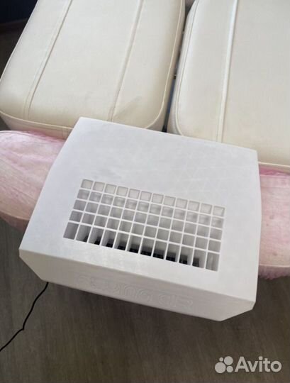 Вытяжка для педикюра