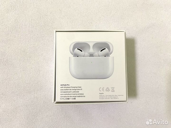 Коробка от AirPods Pro