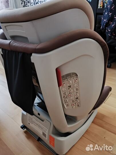 Автомобильное детское кресло от 9 до 36 кг