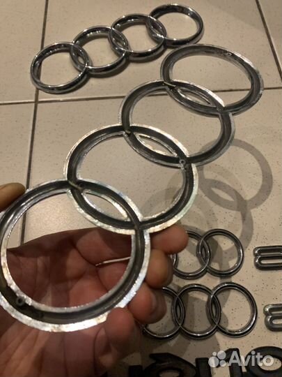 Значок Ауди 100 80 оригинал