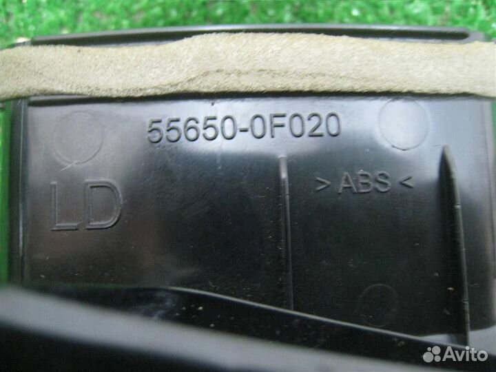 Дефлектор торпедо левый Toyota Verso R2 2015