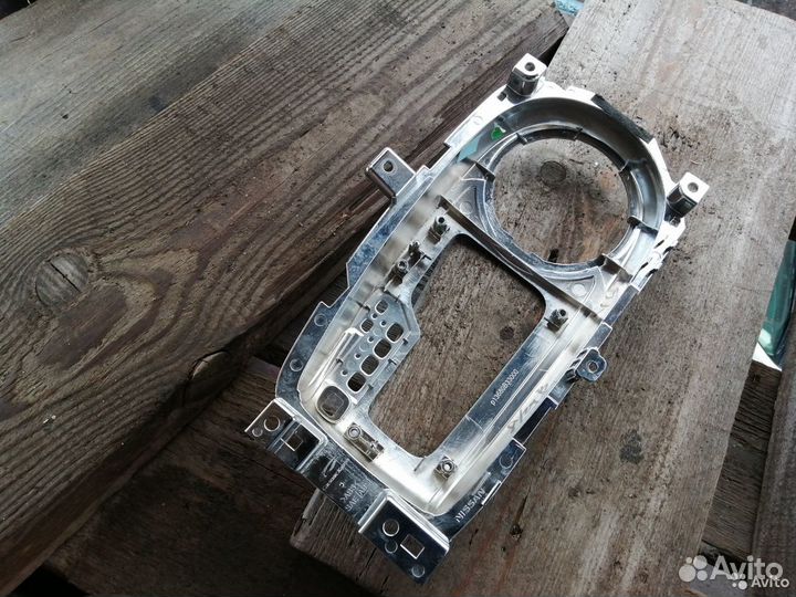 Накладка селектора АКПП Nissan Patrol Y62 Infiniti