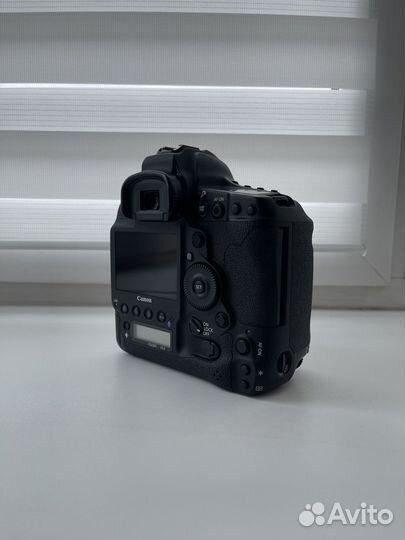 Фотоаппарат Canon EOS 1D X Mark lll