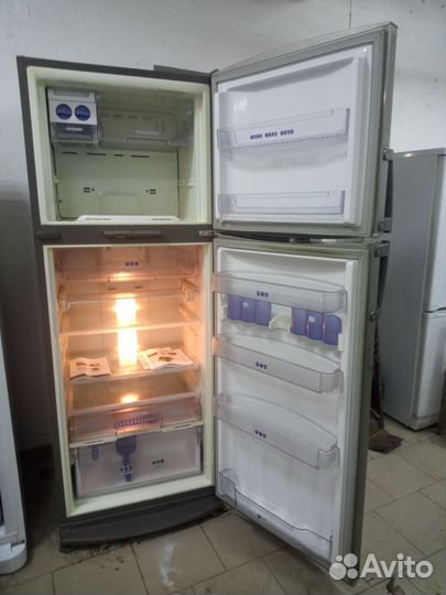 Холодильник Whirlpool ARC 4190 IX